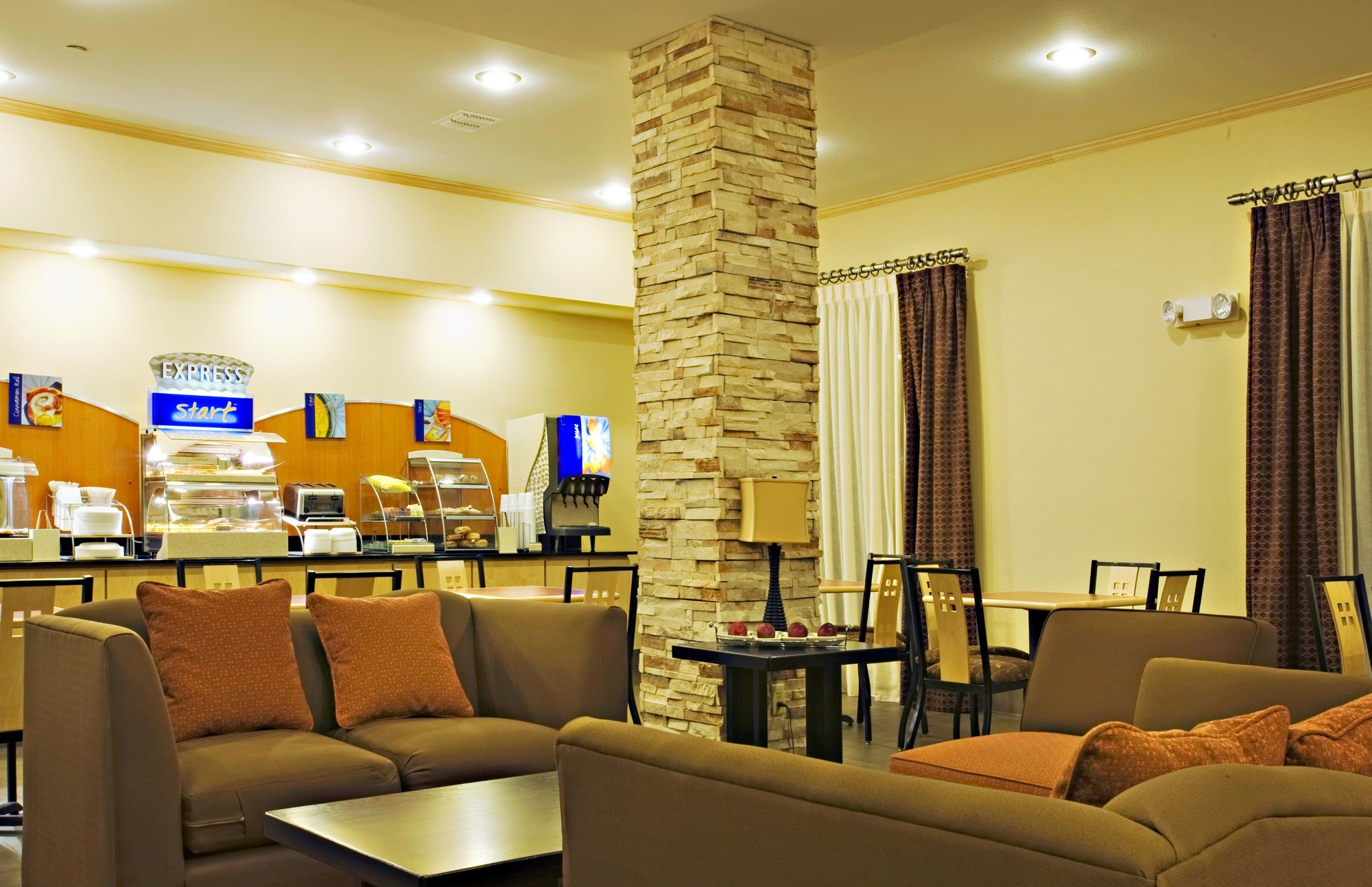 Holiday Inn Express & Suites Borger