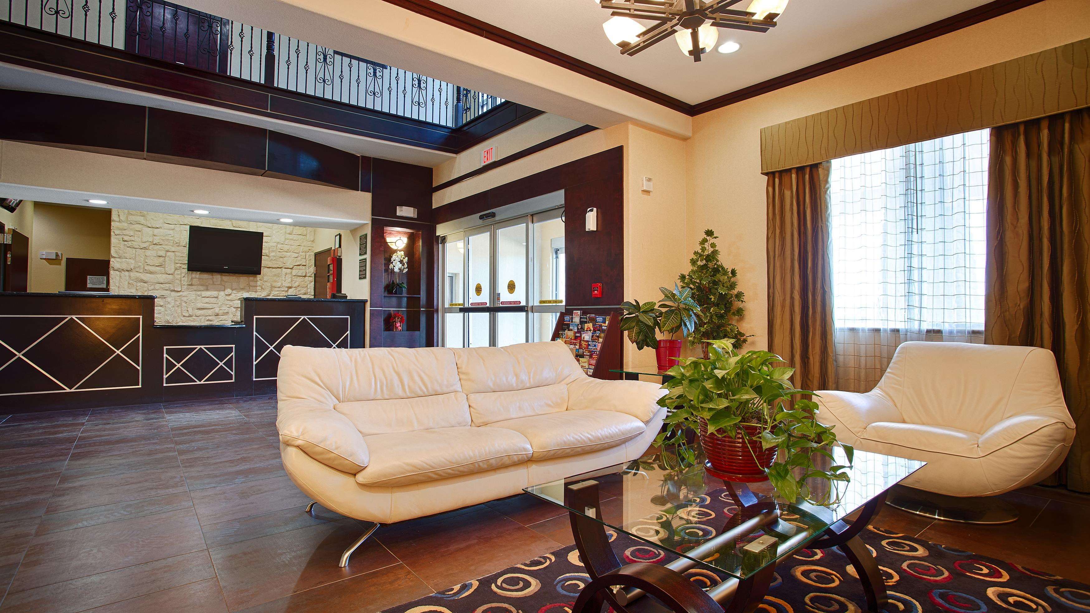Best Western Bowie Inn & Suites