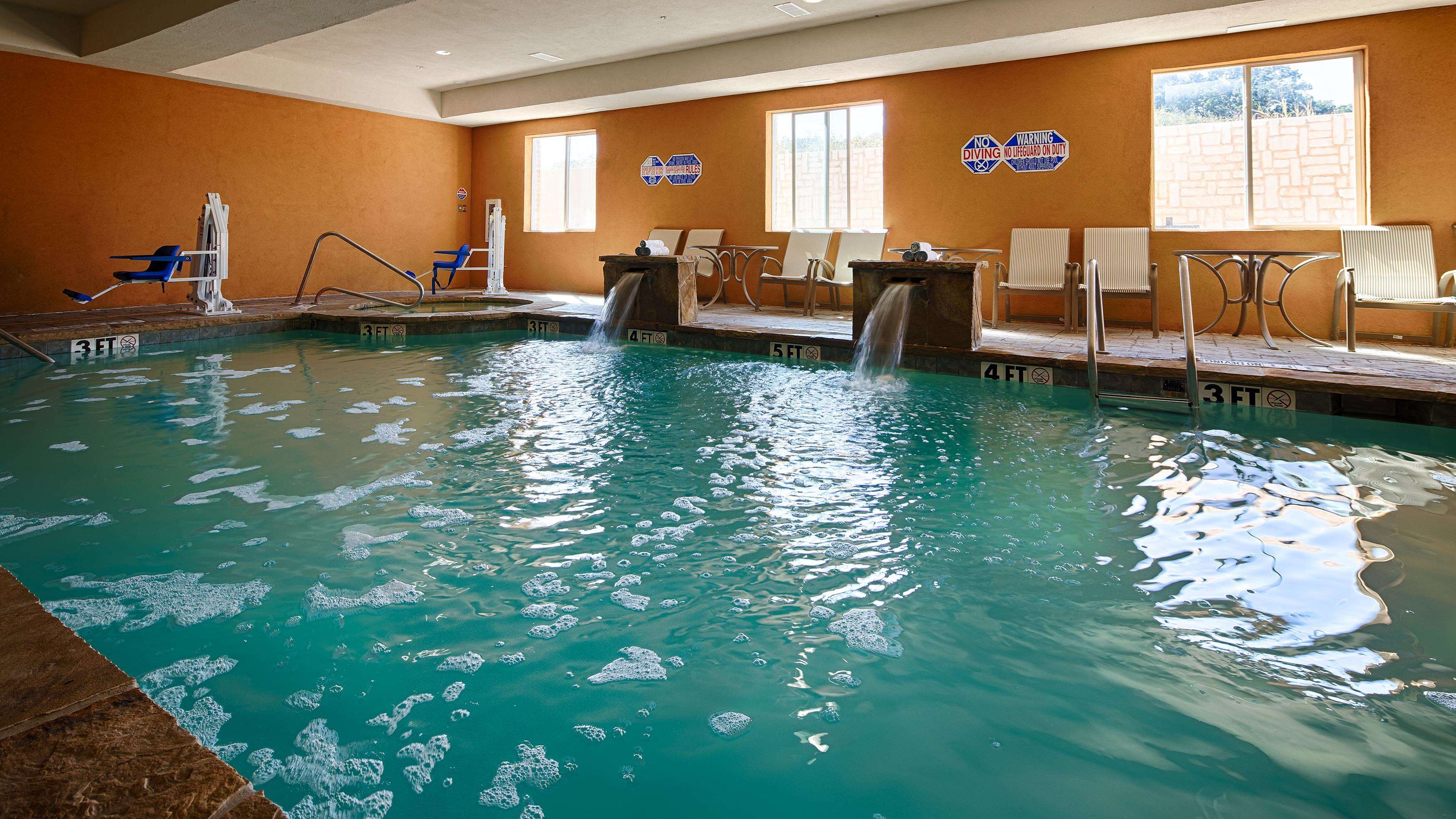 Best Western Bowie Inn & Suites