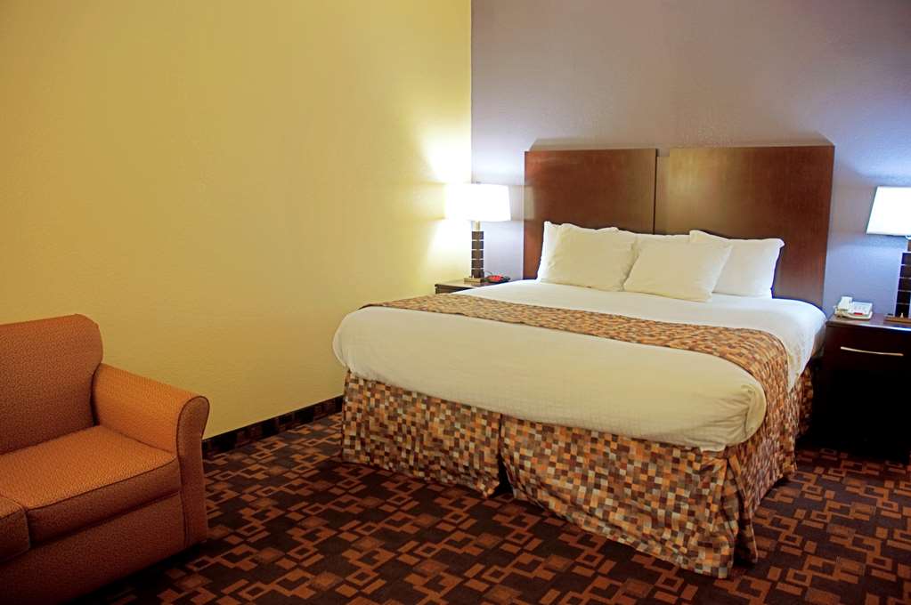 Best Western Bowie Inn & Suites