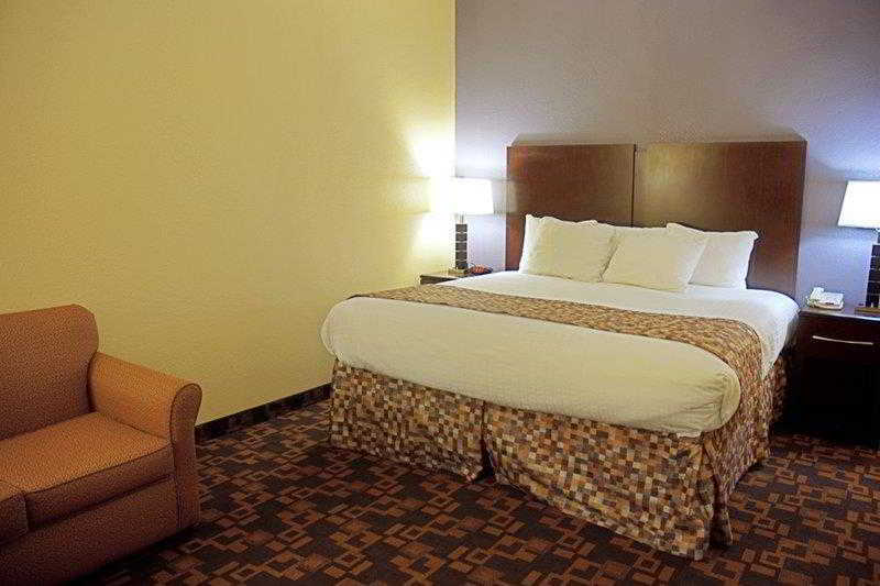 Best Western Bowie Inn & Suites