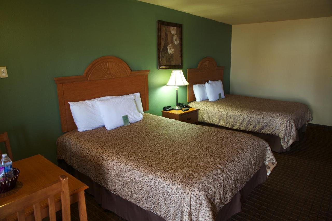 Coach Light Inn Brenham