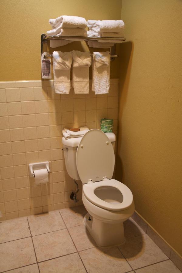 Coach Light Inn Brenham