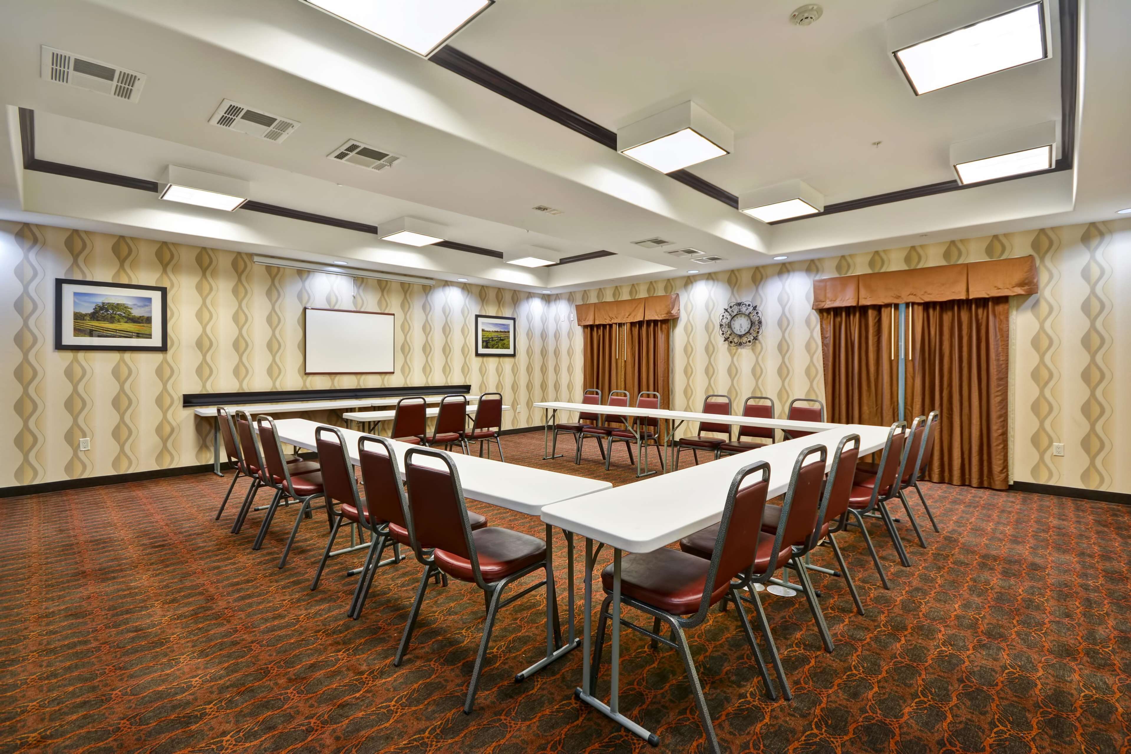 Hampton Inn & Suites Brenham