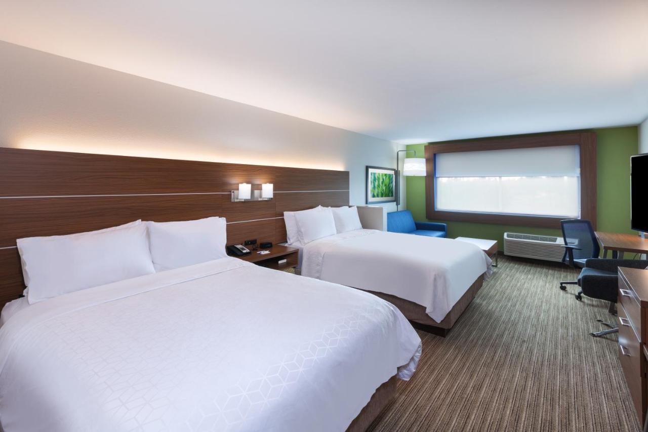 Holiday Inn Express & Suites Brenham South