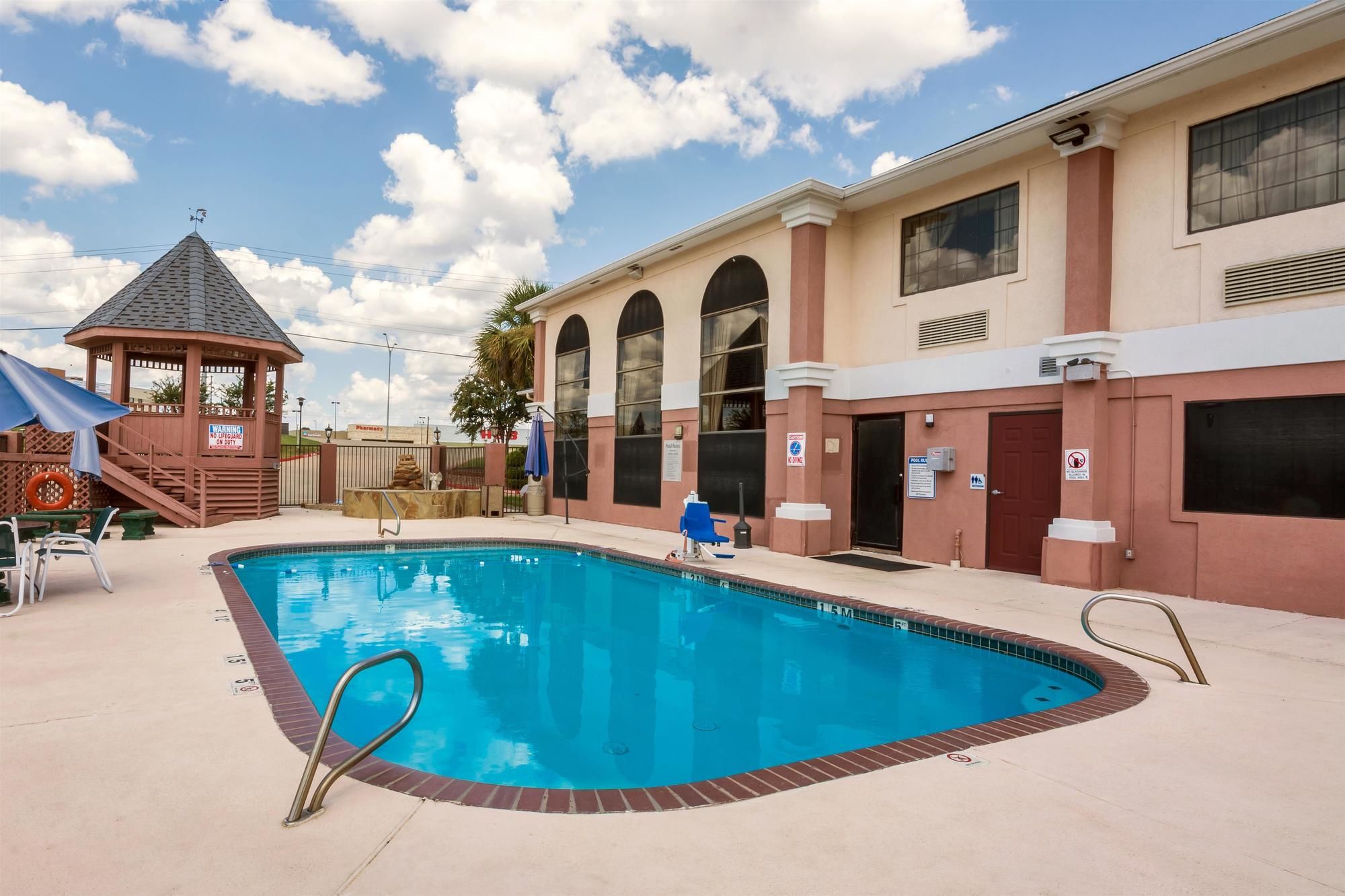 Motel 6 Brenham, TX