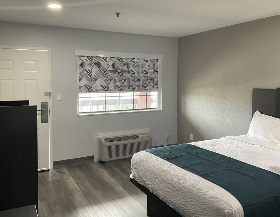 Studio 6 Suites Brenham Tx