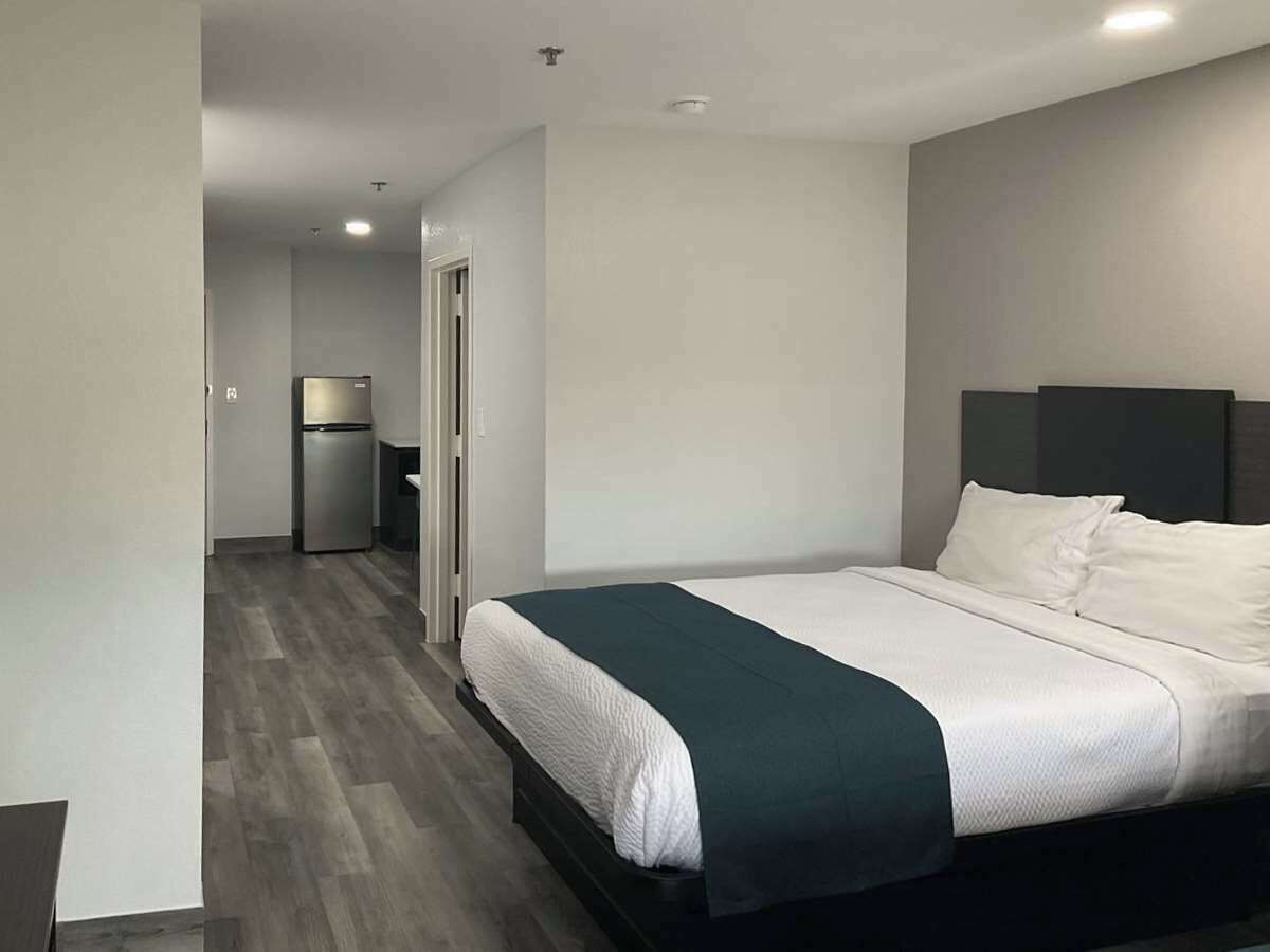 Studio 6 Suites Brenham Tx