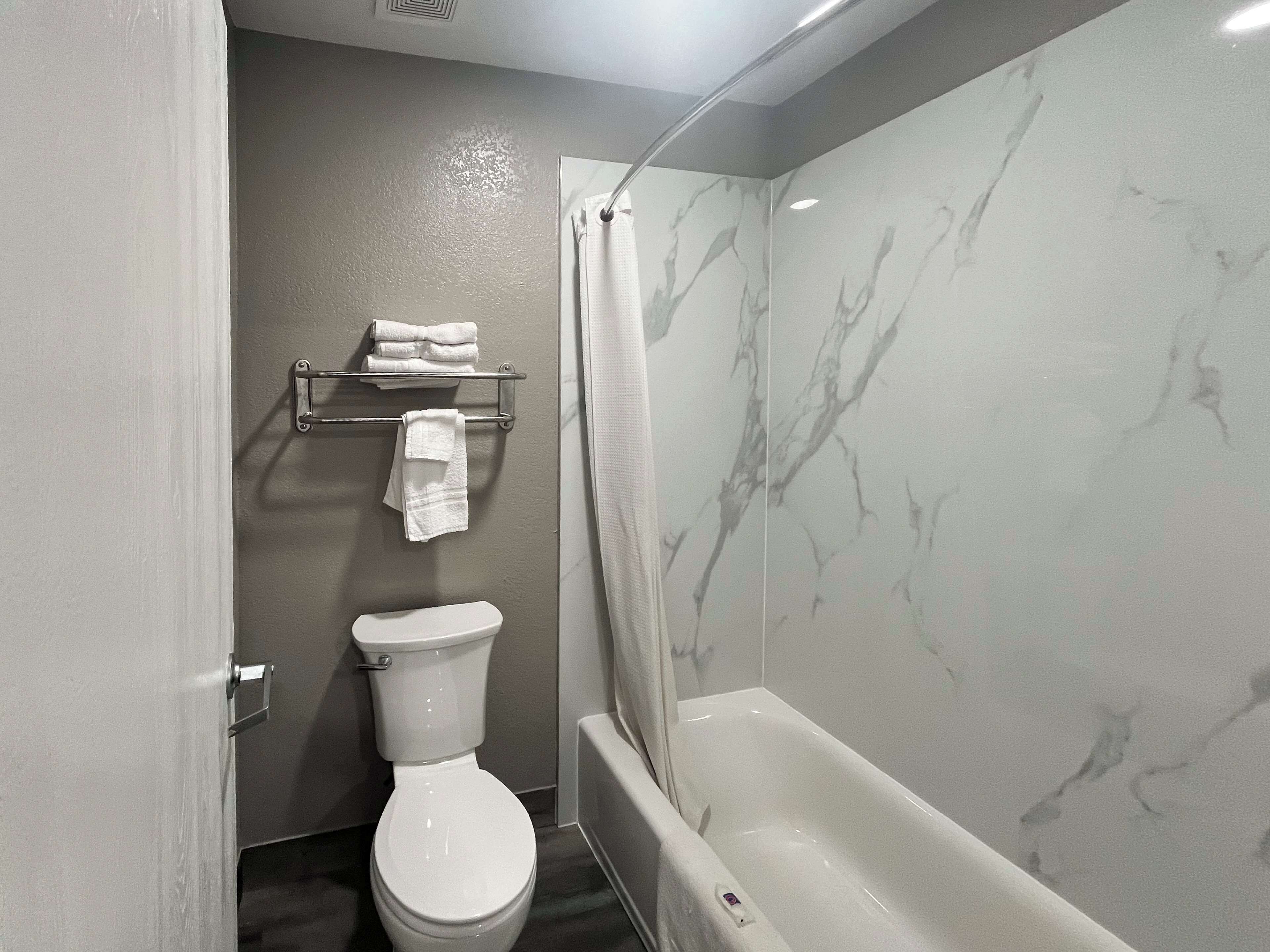 Studio 6 Suites Brenham Tx