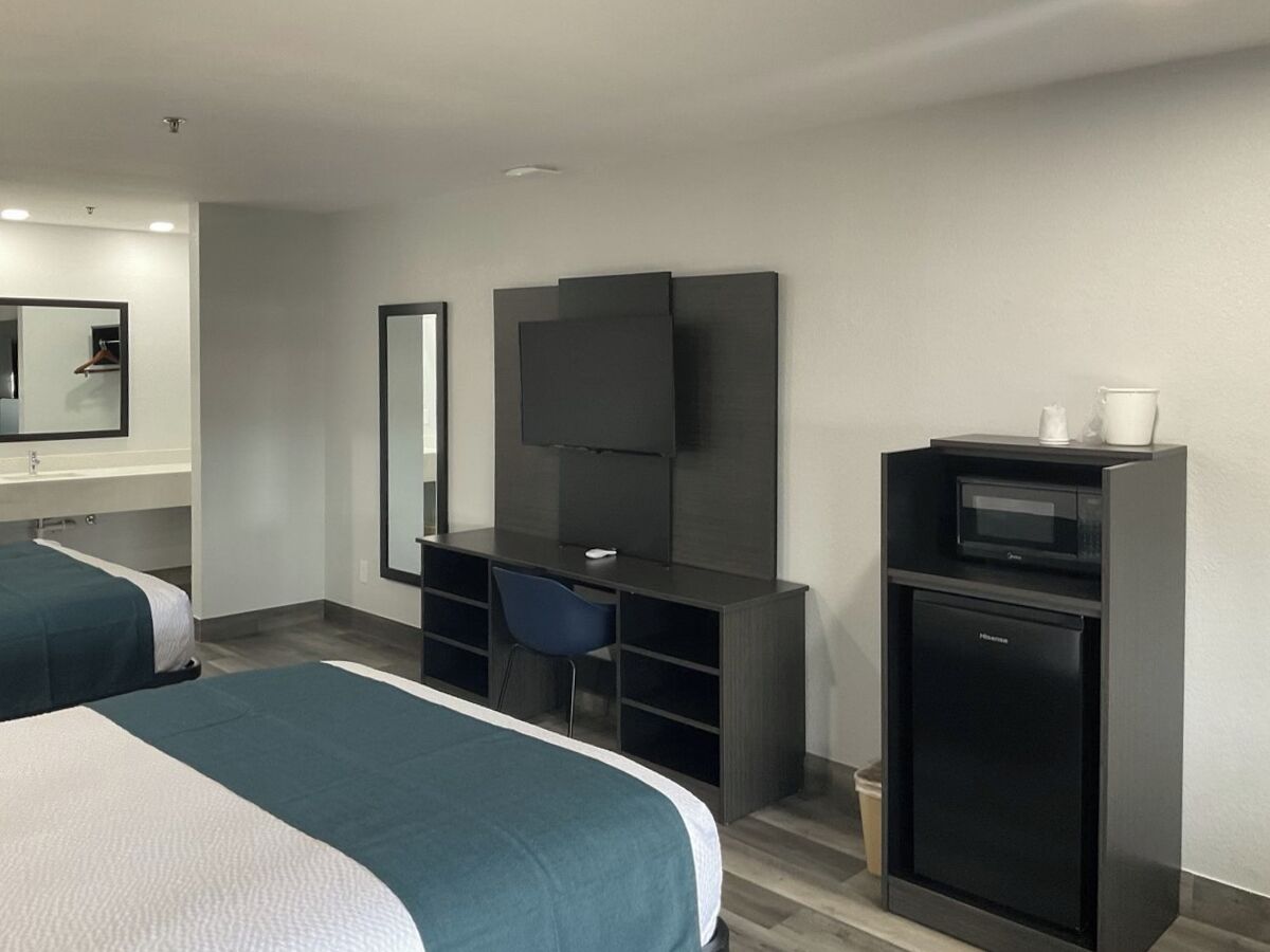 Studio 6 Suites Brenham Tx