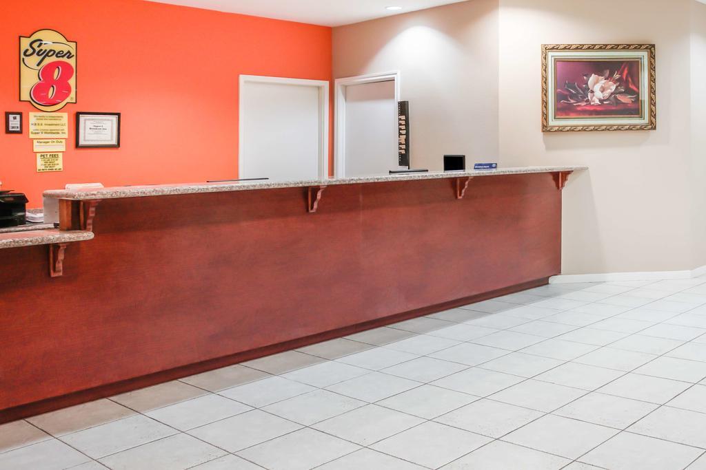 Super 8 by Wyndham Brenham TX