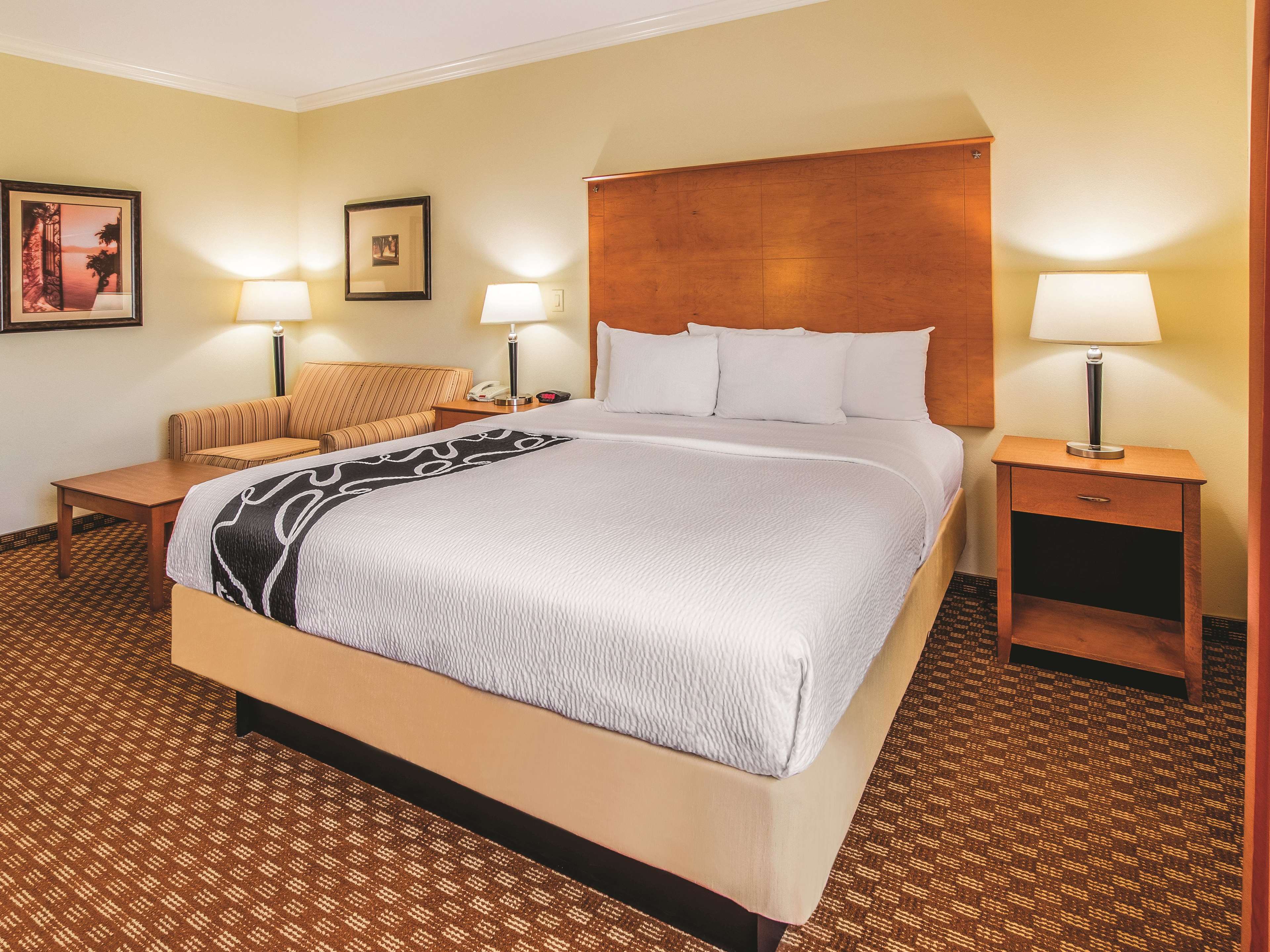 La Quinta Inn & Suites by Wyndham Bridgeport