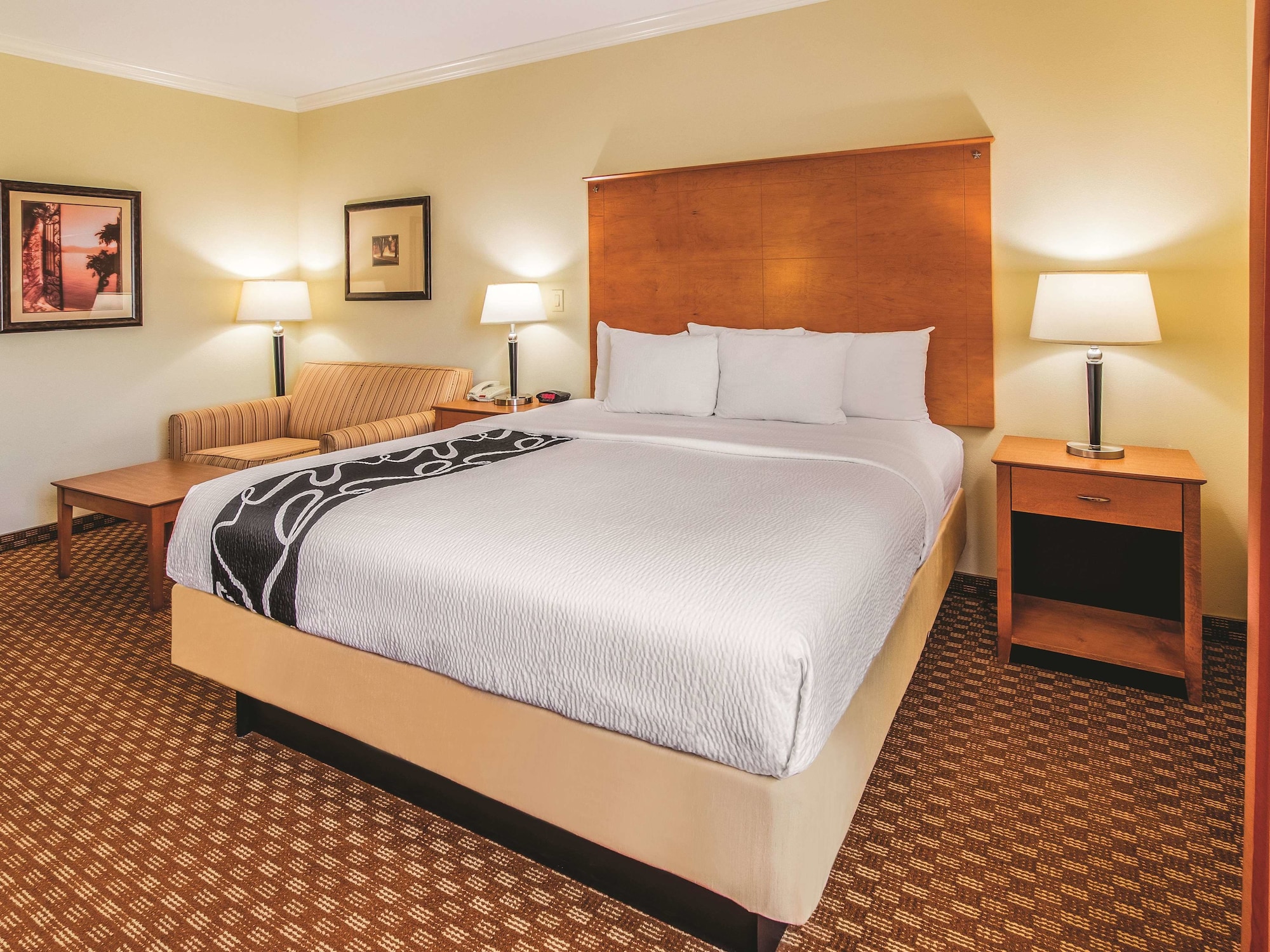La Quinta Inn & Suites by Wyndham Bridgeport