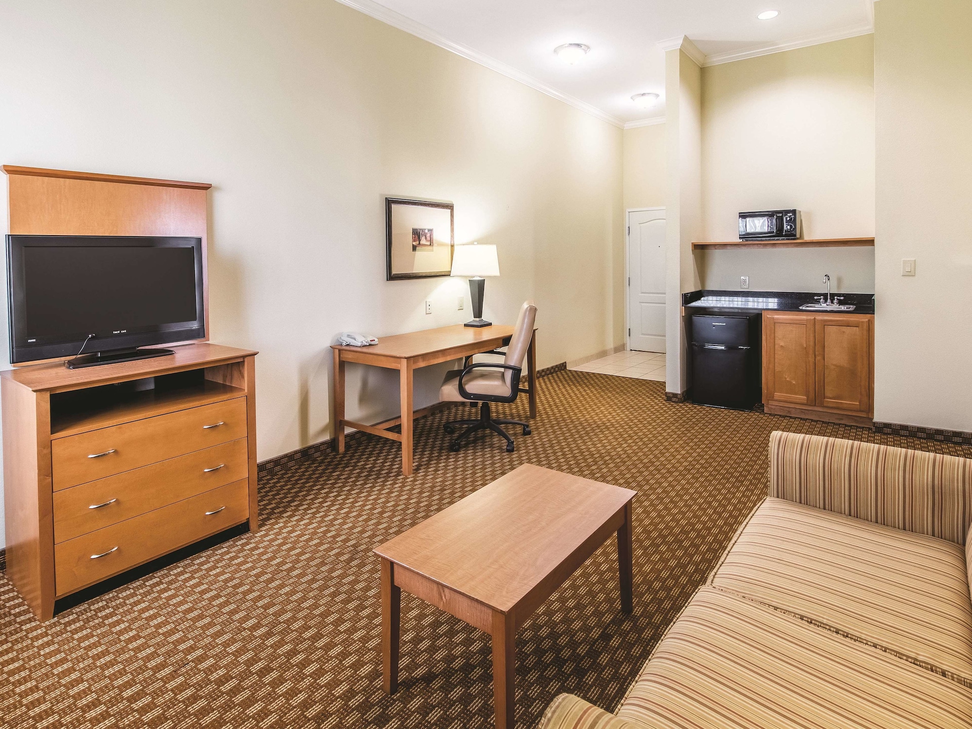 La Quinta Inn & Suites by Wyndham Bridgeport