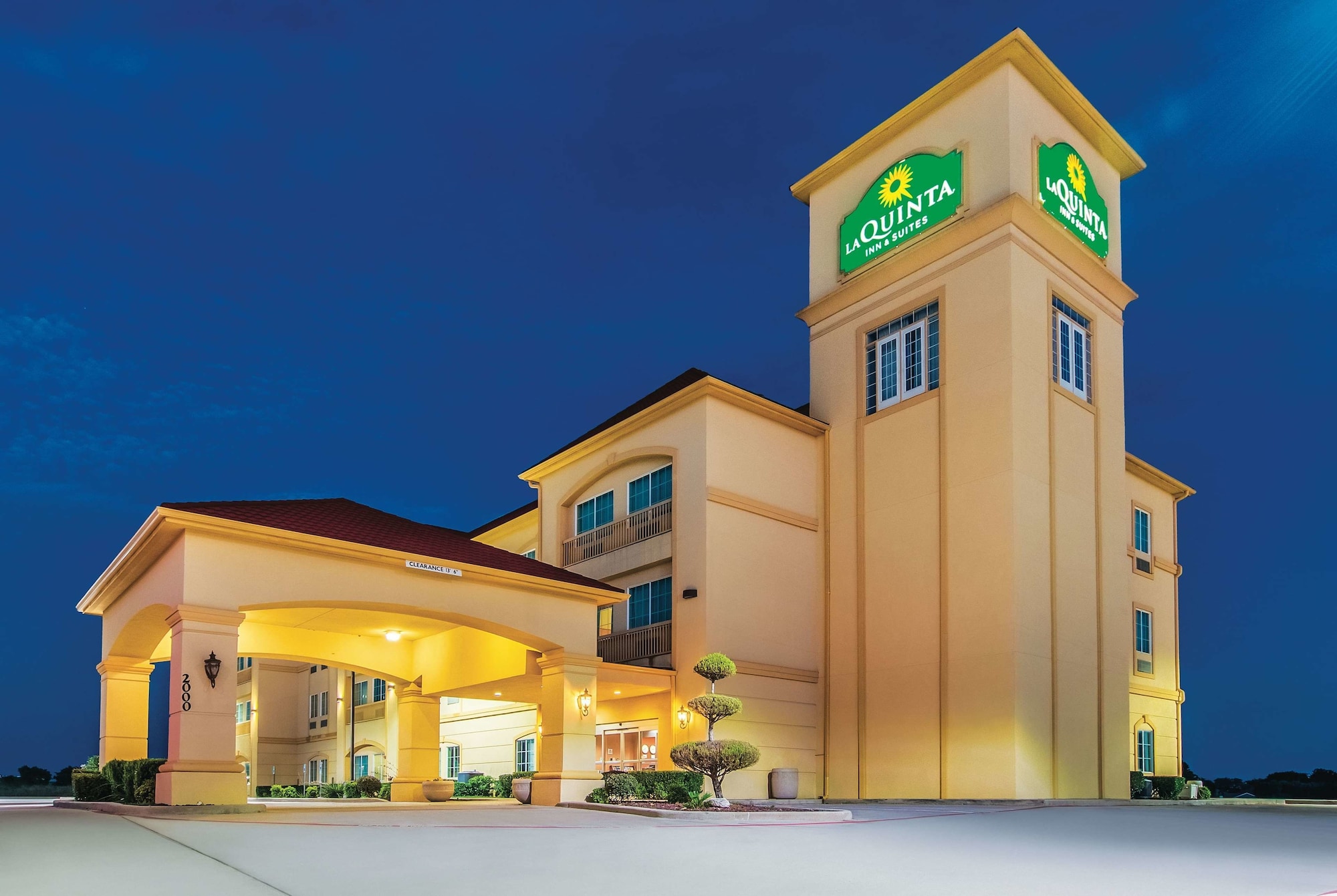 La Quinta Inn & Suites by Wyndham Bridgeport
