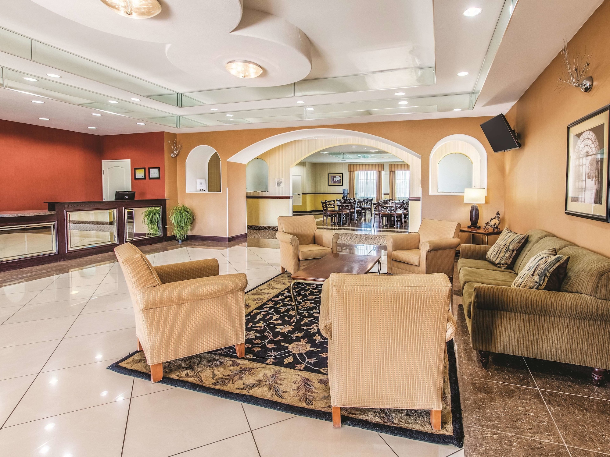 La Quinta Inn & Suites by Wyndham Bridgeport