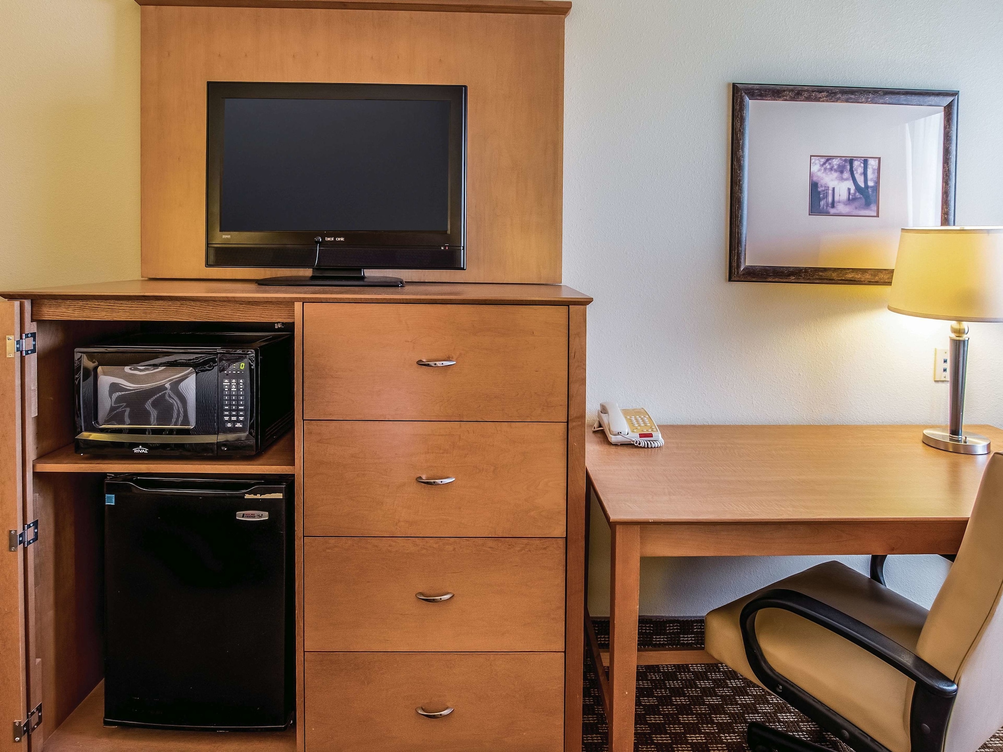 La Quinta Inn & Suites by Wyndham Bridgeport