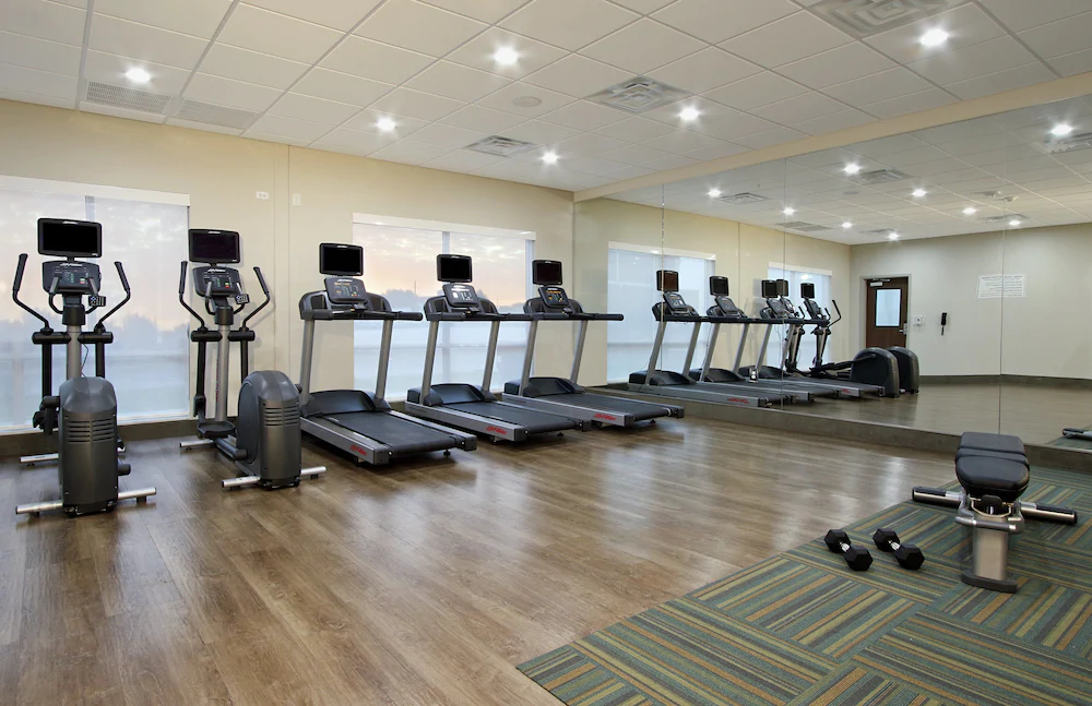 Holiday Inn Express & Suites Brookshire - Katy Freeway