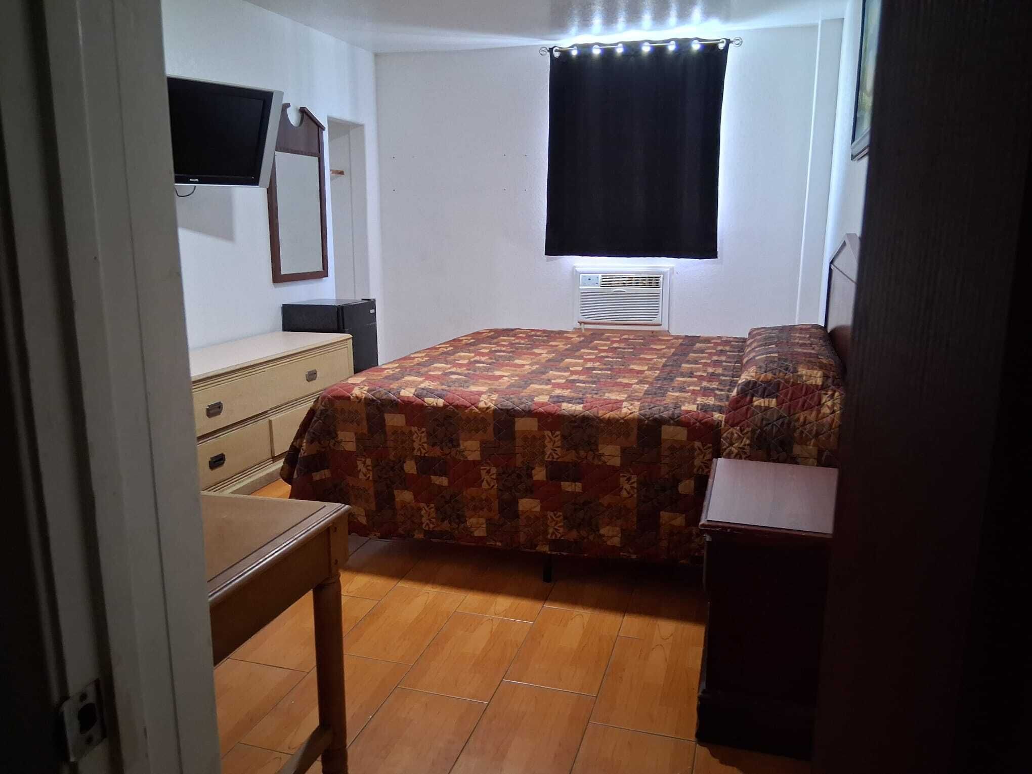 Best Value Inn Colonial