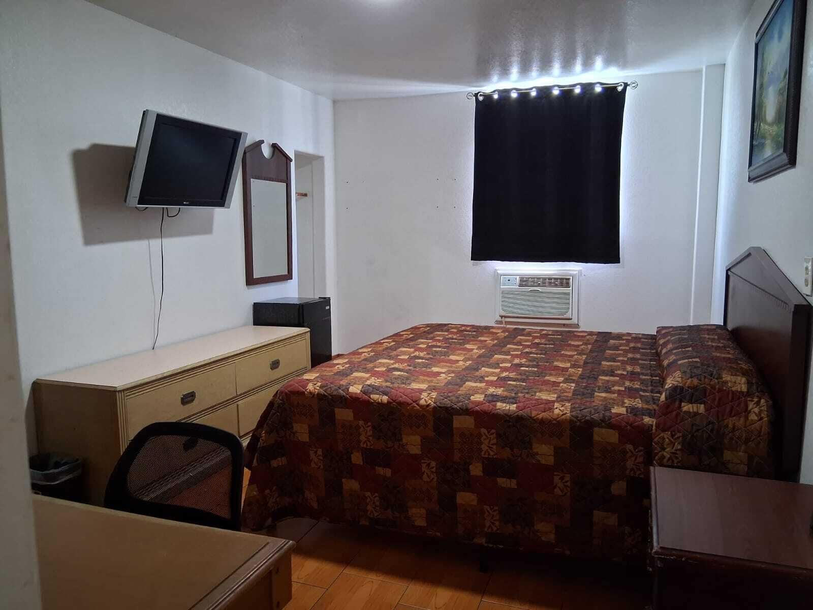 Best Value Inn Colonial