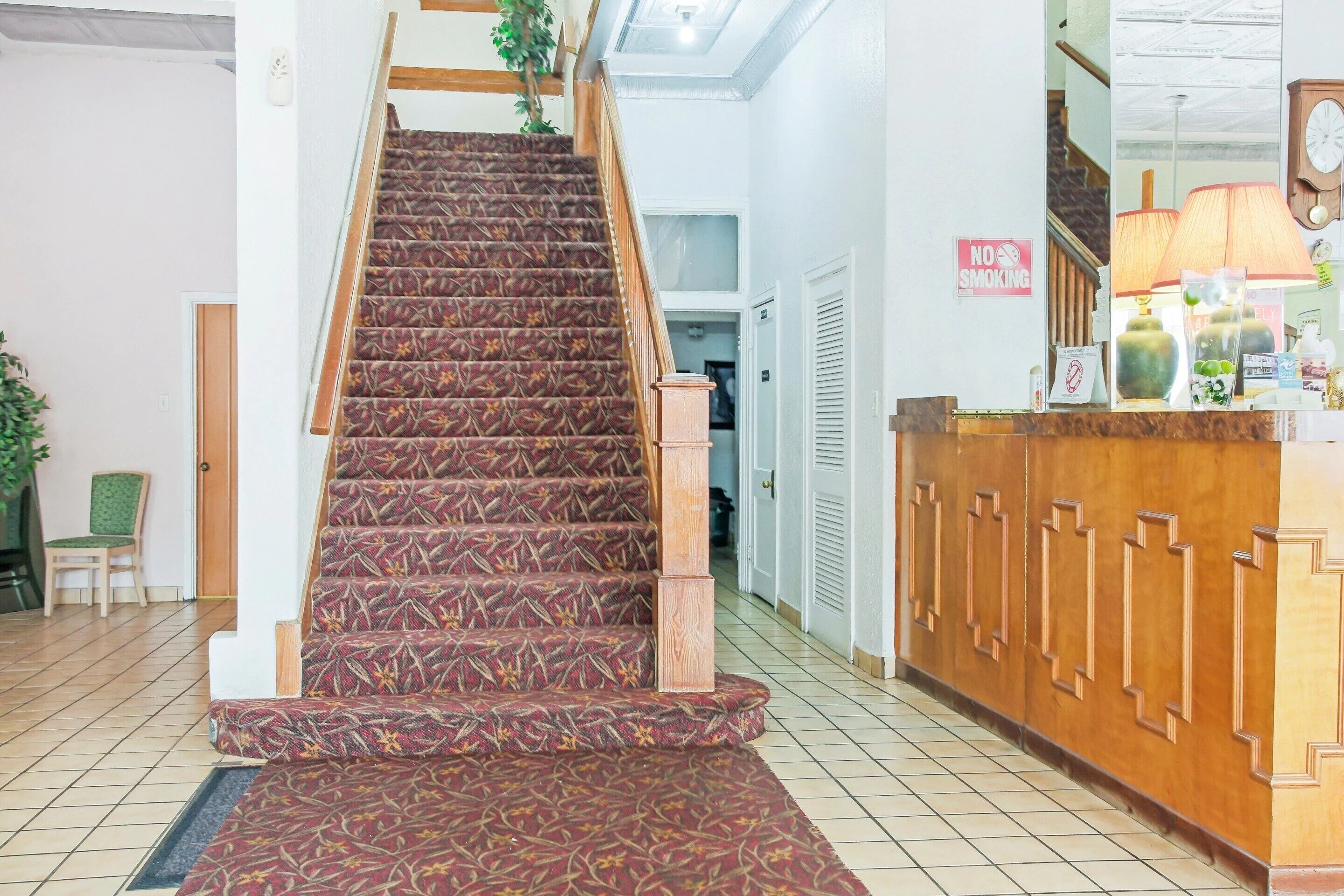 OYO Cameron Historic Hotel Brownsville I-69E