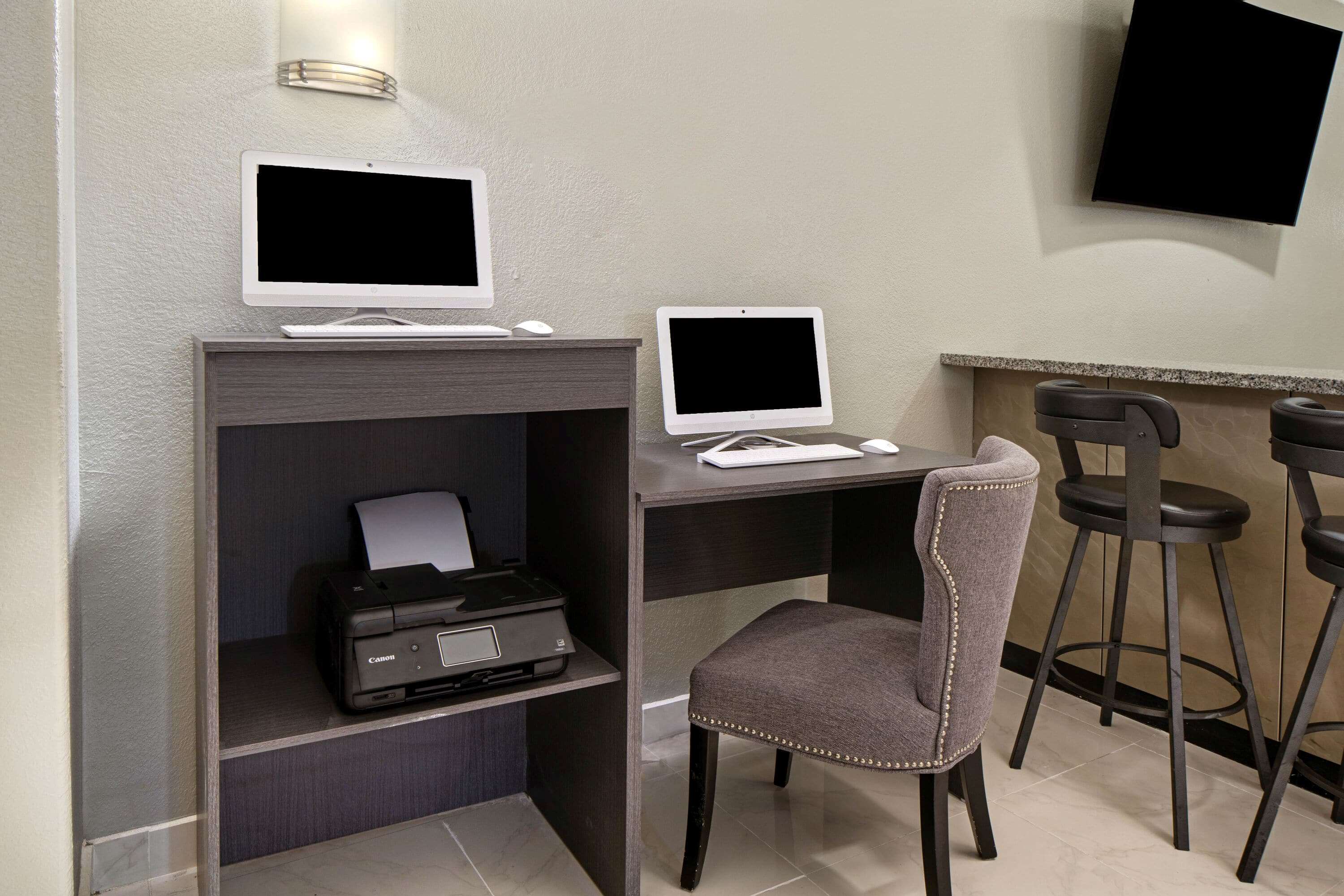 La Quinta Inn & Suites by Wyndham Brownsville North