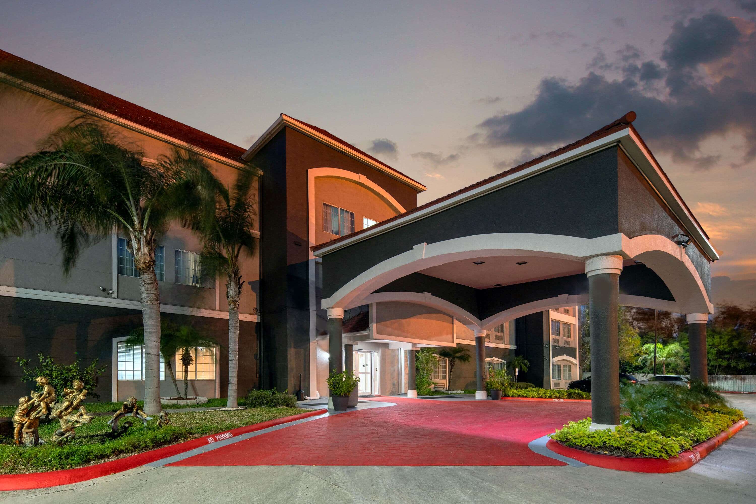 La Quinta Inn & Suites by Wyndham Brownsville North