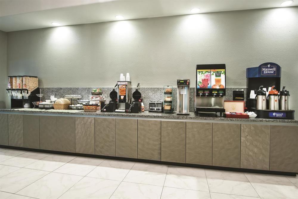 La Quinta Inn & Suites by Wyndham Brownsville North