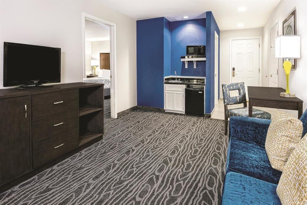La Quinta Inn & Suites by Wyndham Brownsville North