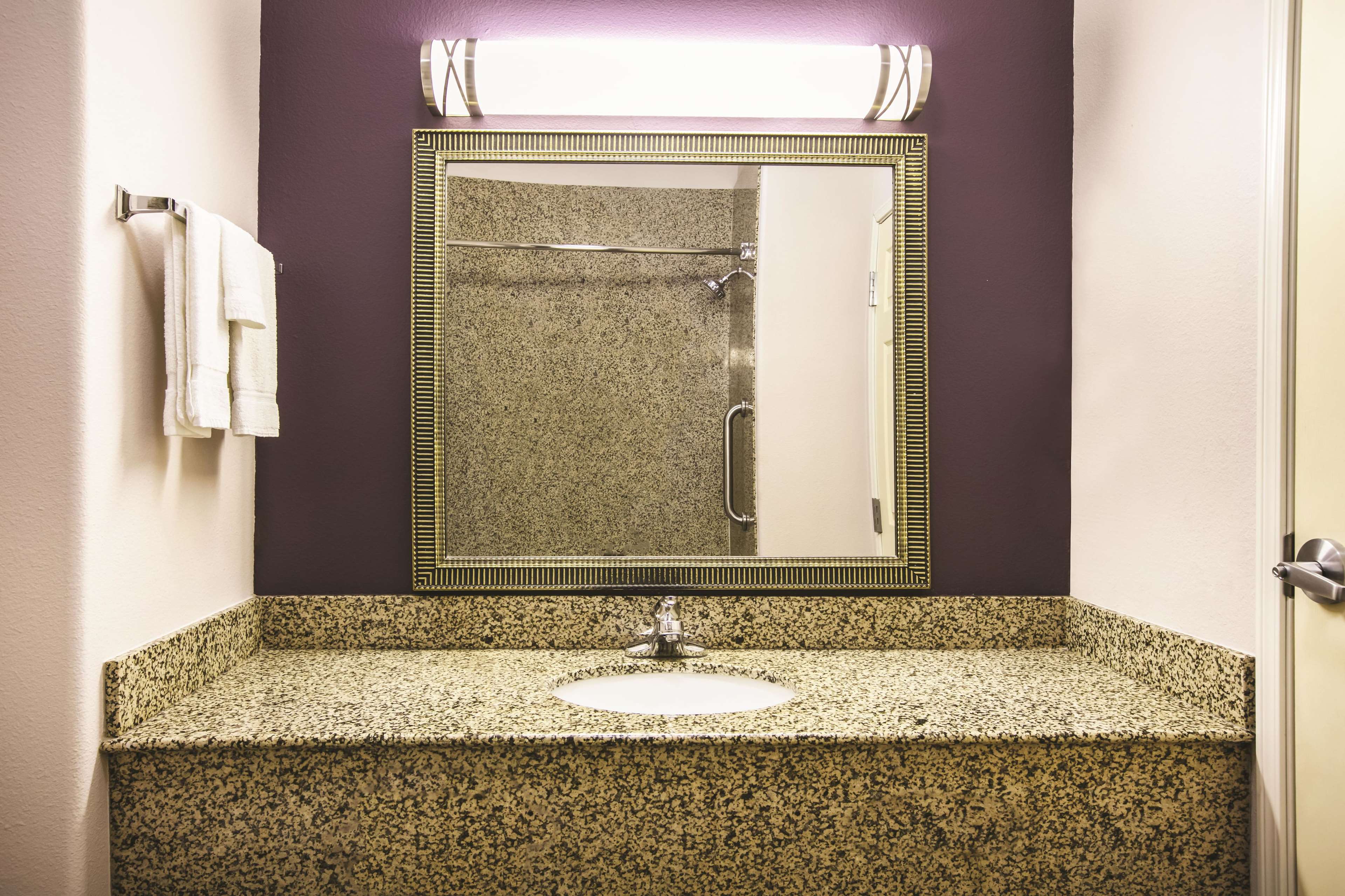 La Quinta Inn & Suites by Wyndham Brownwood