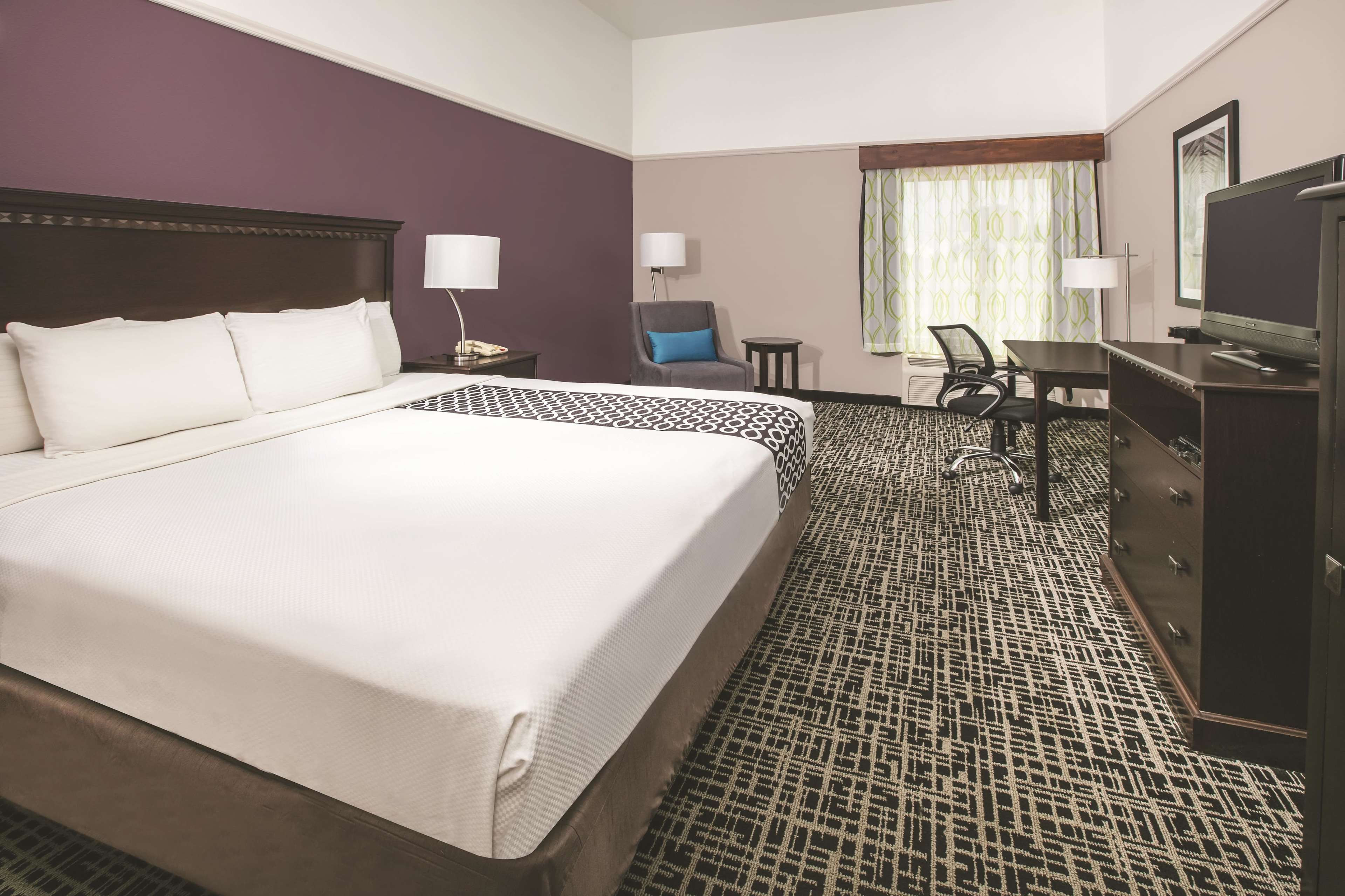 La Quinta Inn & Suites by Wyndham Brownwood