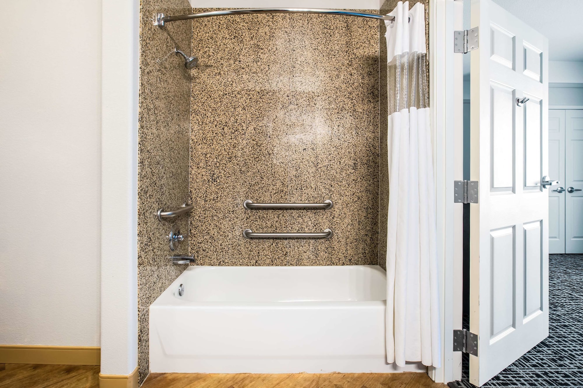 La Quinta Inn & Suites by Wyndham Brownwood