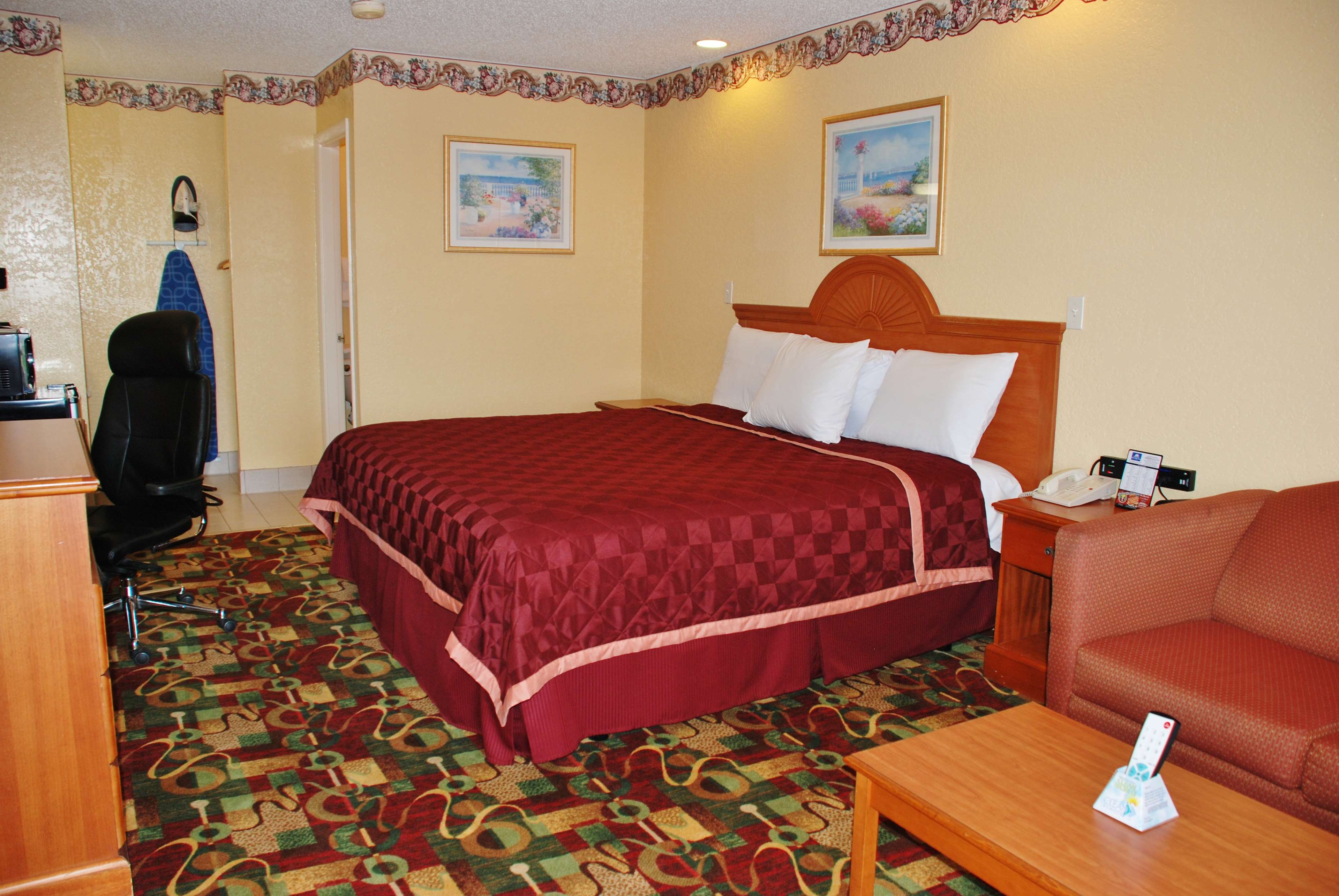 Americas Best Value Inn Buda