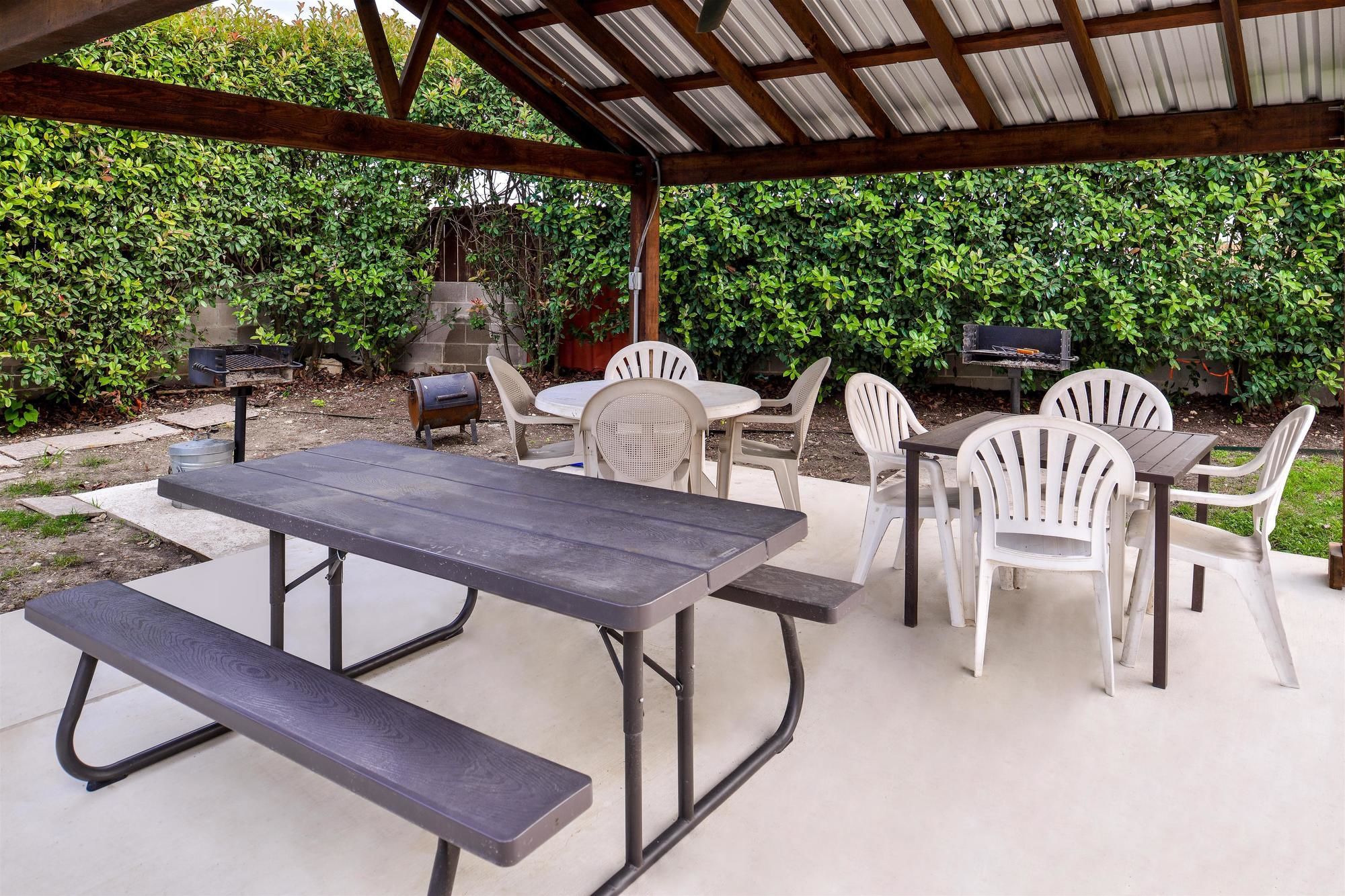 Americas Best Value Inn Buda