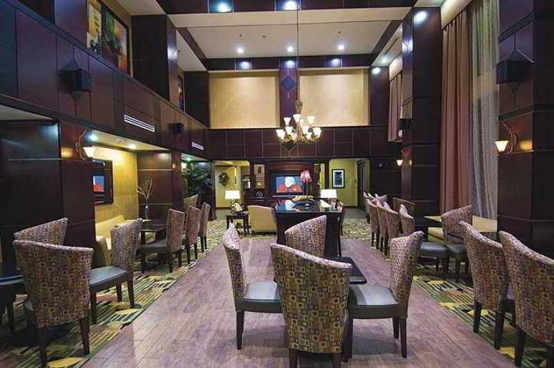 Hampton Inn & Suites Buda
