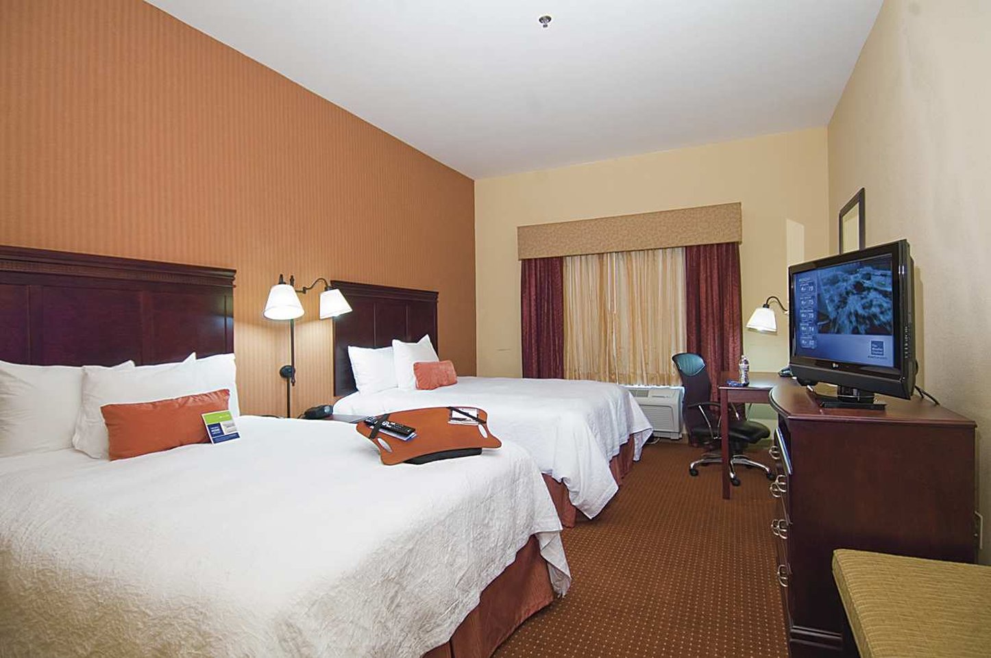 Hampton Inn & Suites Buda