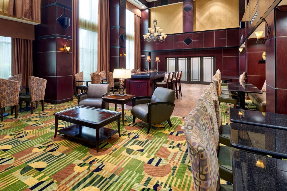 Hampton Inn & Suites Buda