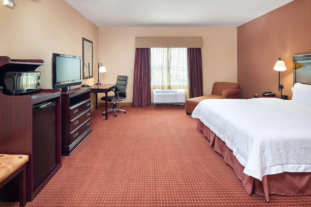Hampton Inn & Suites Buda