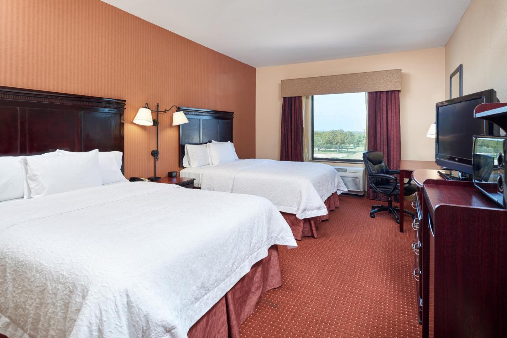 Hampton Inn & Suites Buda