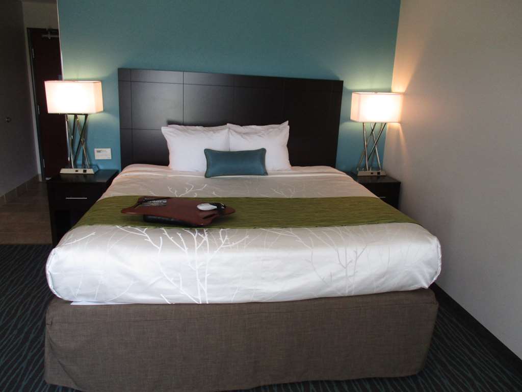 Ramada by Wyndham Burkburnett / Wichita Falls
