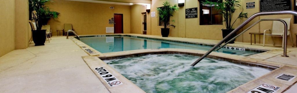 Holiday Inn Express & Suites Burleson/Ft. Worth