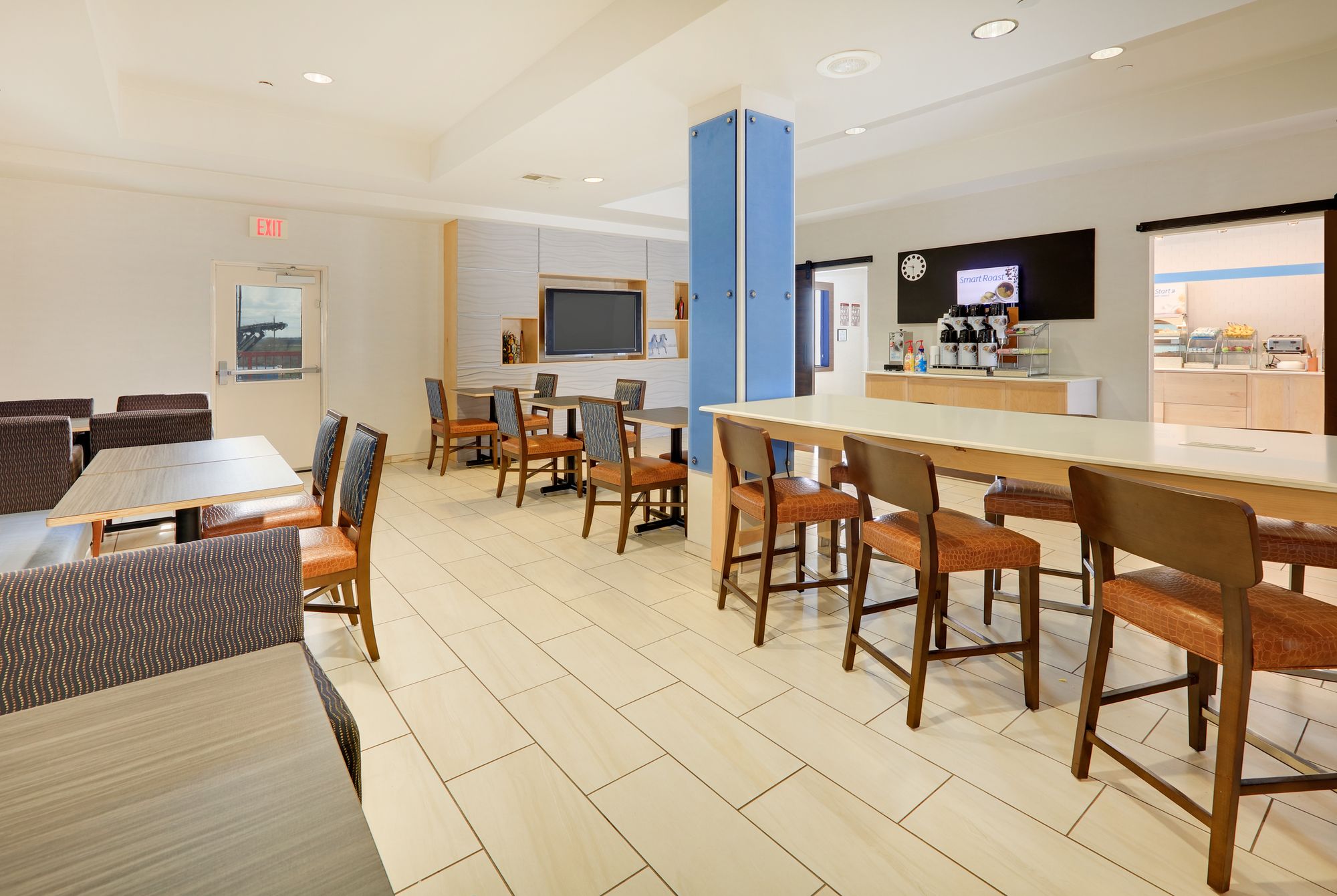 Holiday Inn Express & Suites Burleson/Ft. Worth