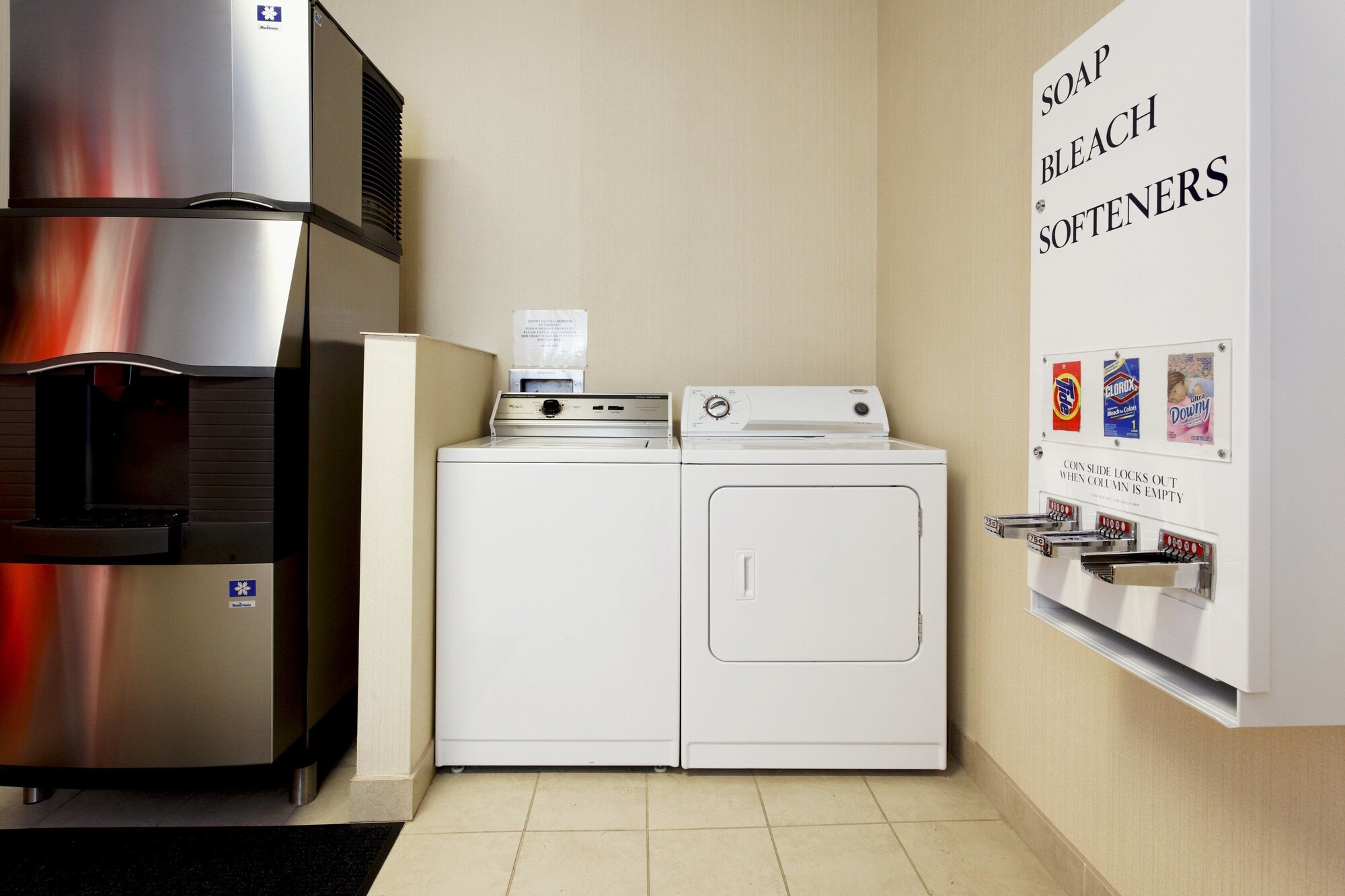 Holiday Inn Express & Suites Burleson/Ft. Worth