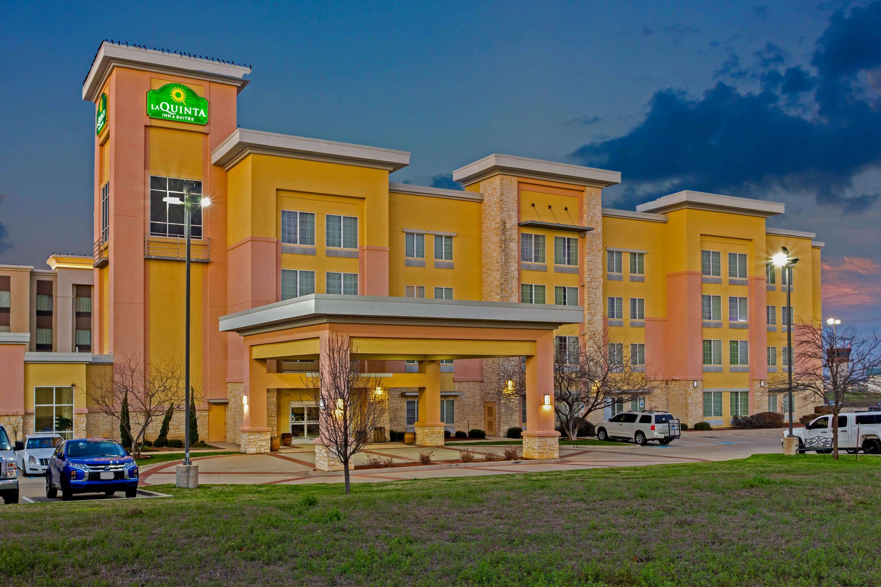 La Quinta Inn & Suites by Wyndham Burleson