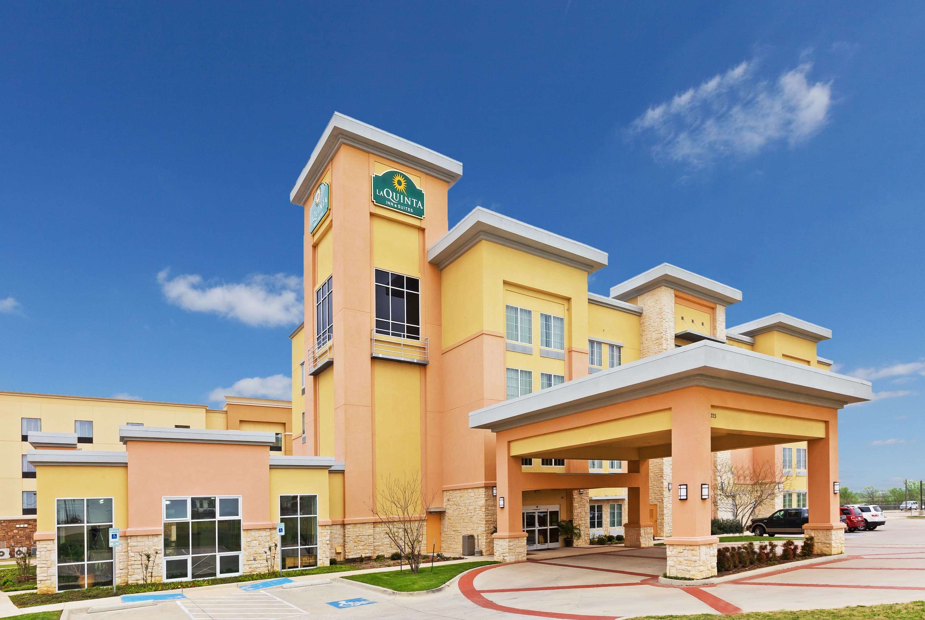La Quinta Inn & Suites by Wyndham Burleson