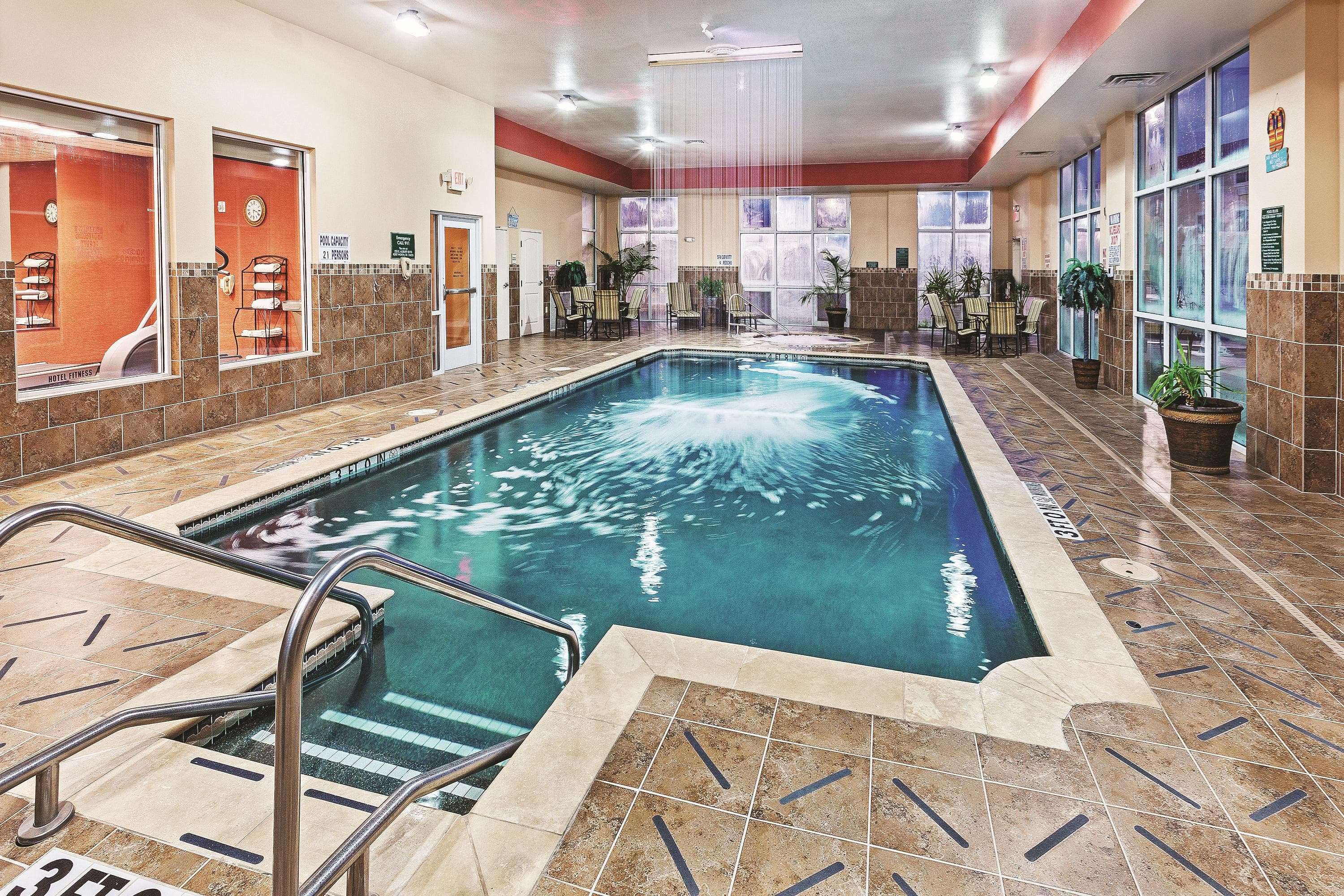 La Quinta Inn & Suites by Wyndham Burleson
