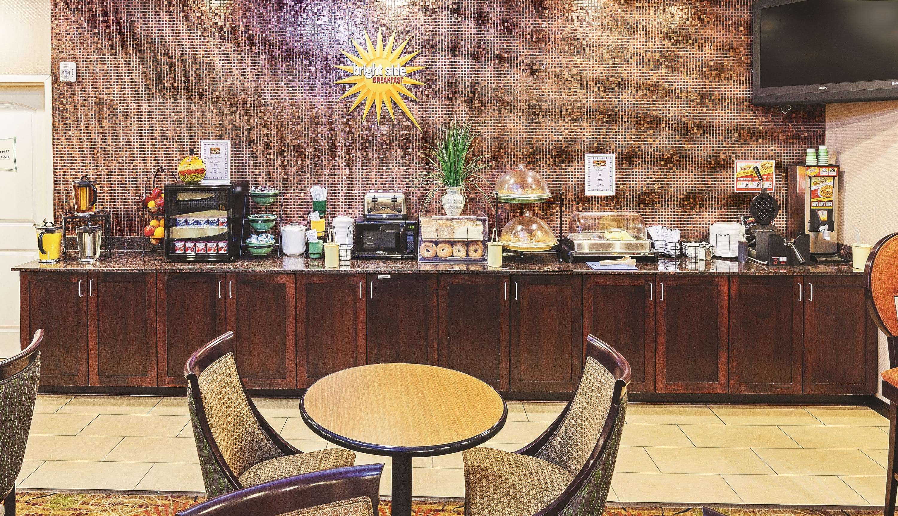 La Quinta Inn & Suites by Wyndham Burleson