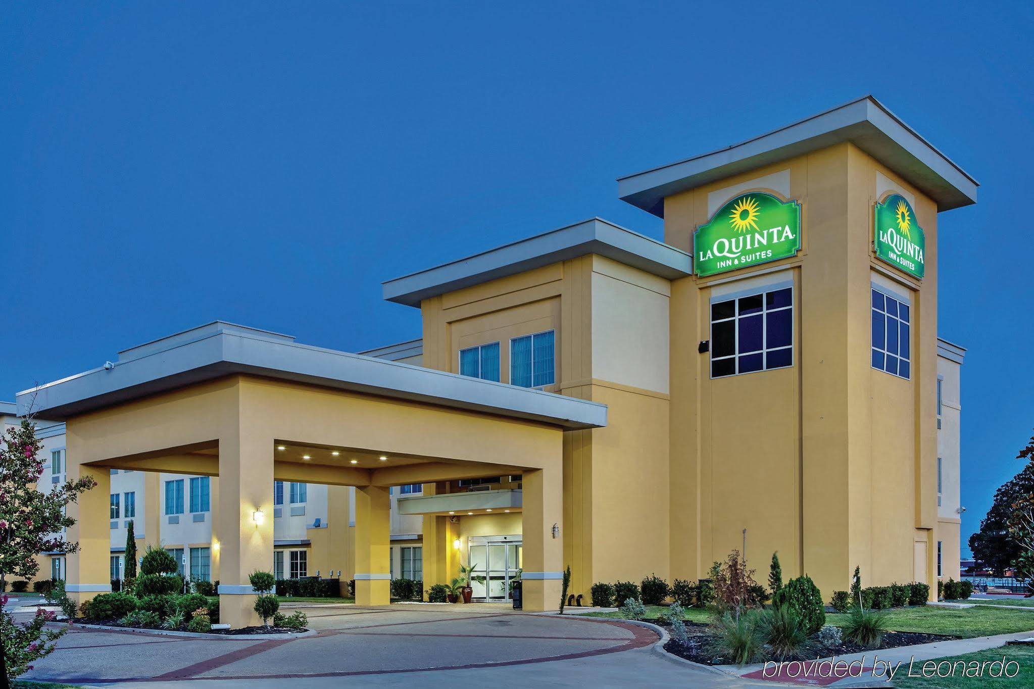 Motel 6 Joshua