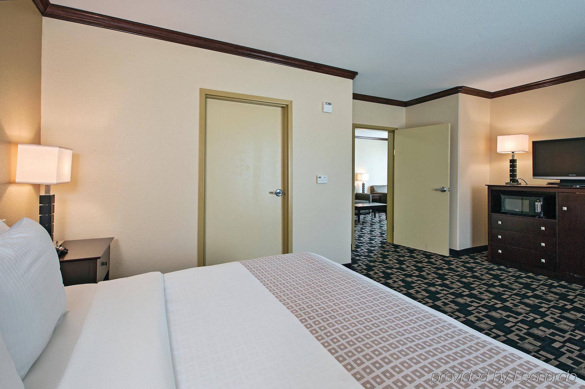 Motel 6 Joshua
