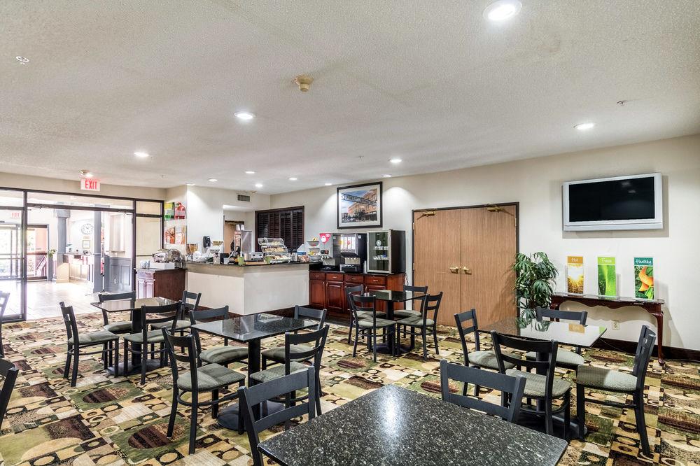 Quality Suites Burleson - Ft. Worth